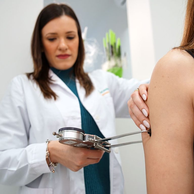 Dott.ssa Silvia Bosco durante visita di controllo